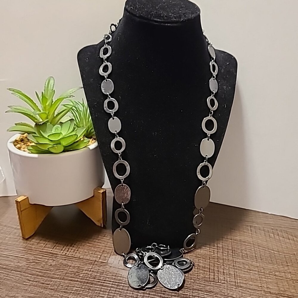 Chico Brand Long Necklace Silver Tone Ladies Vintage Casual Biker Chic Party‎